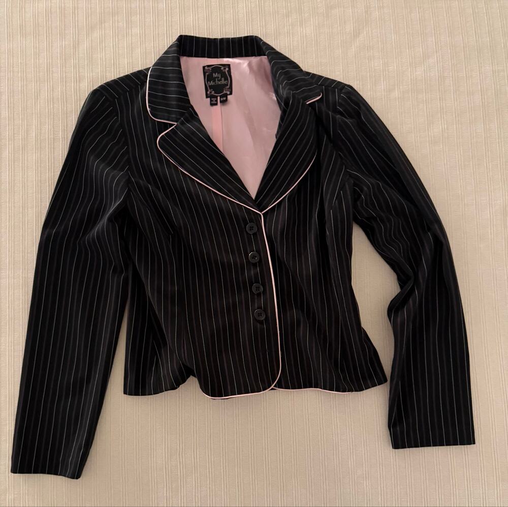 My Michelle Vintage Y2K Black Pinstripe Blazer Pink Satin Lining Size 9/10